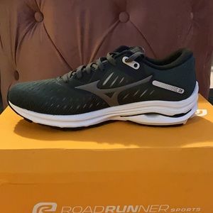 Mizuno Running Shoes